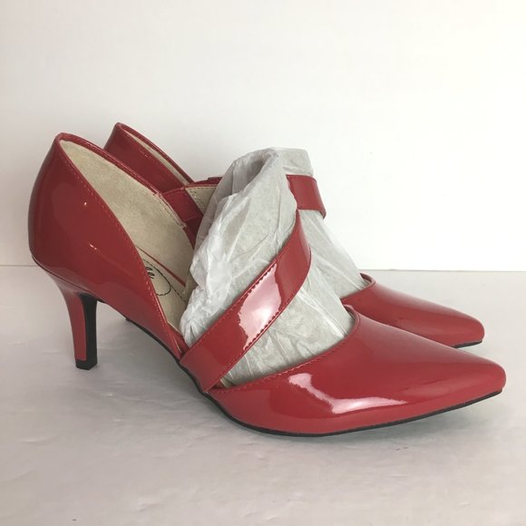 6.5W 6.5 WIDE Life Stride Suki Fire Red Patent Faux Leather Asymmetrical Heels - Picture 3 of 16